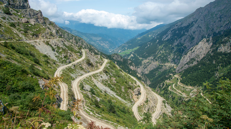 Dangerous mountain roads in valley