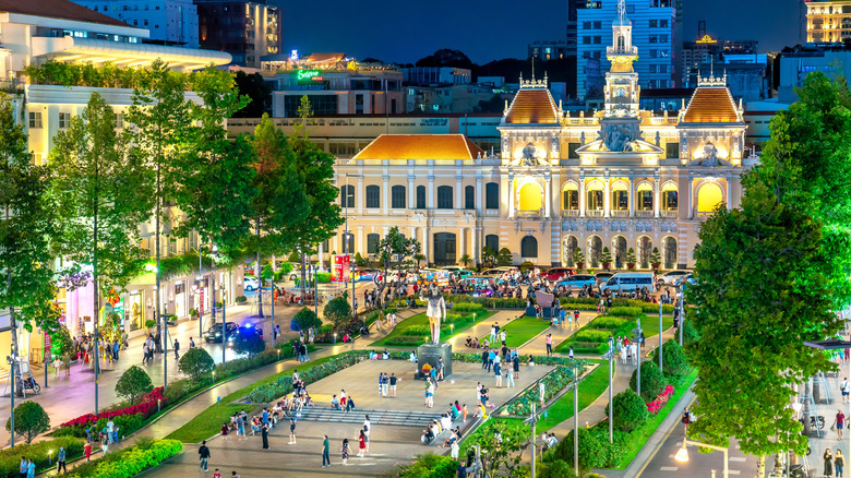 People's building in Ho Chi Minh City at night