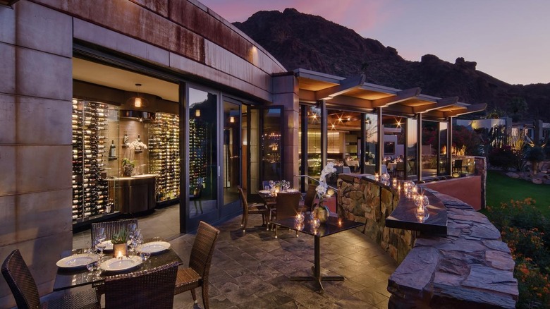 outdoor dining at Sanctuary Camelback Mountain in Paradise Valley, Arizona
