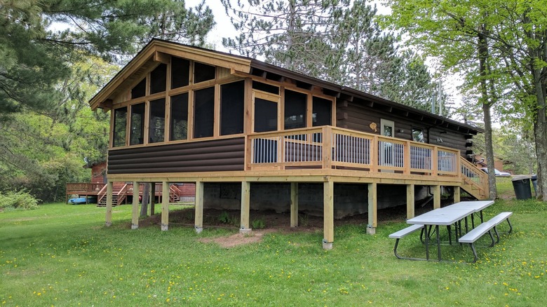 A lakeside cabin on the shores of the Chippewa Flowage