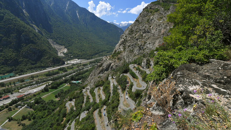 Aerial view of Les Lacets de Montvernier