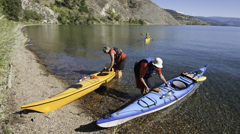 paddlers put in at Okanagan Lake