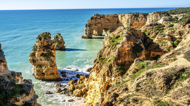 Percurso dos Sete Vales trail in Carvoeiro, Portugal