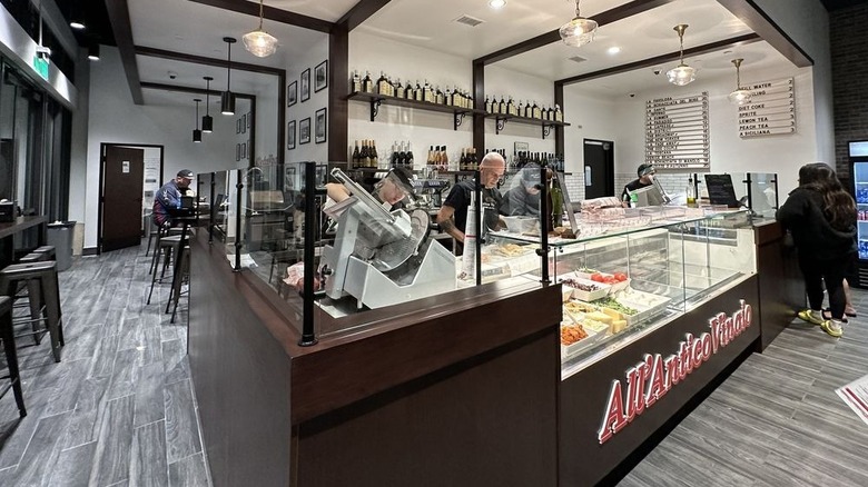 All'Antico Vinaio interior