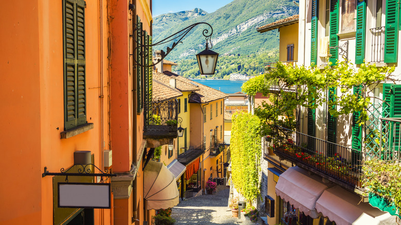 Cobbled street of Bellagio