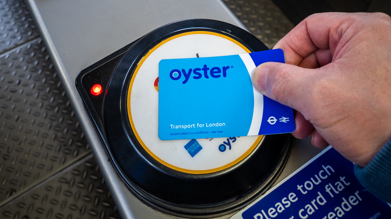 Use An Oyster Card To Easily Navigate London s Public Transit System