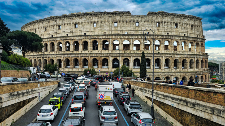 Gridlock traffic by the Rome Colosseum