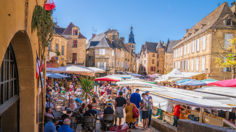 Sarlat la Canéda market