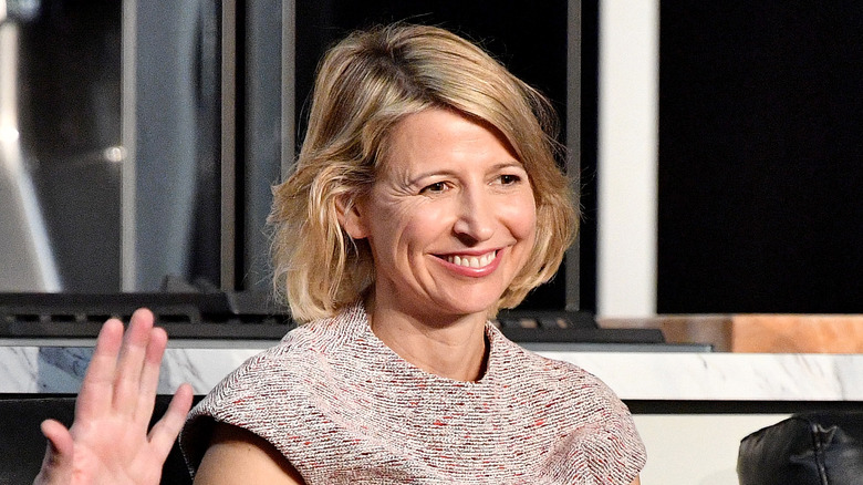 Samantha Brown smiling at event