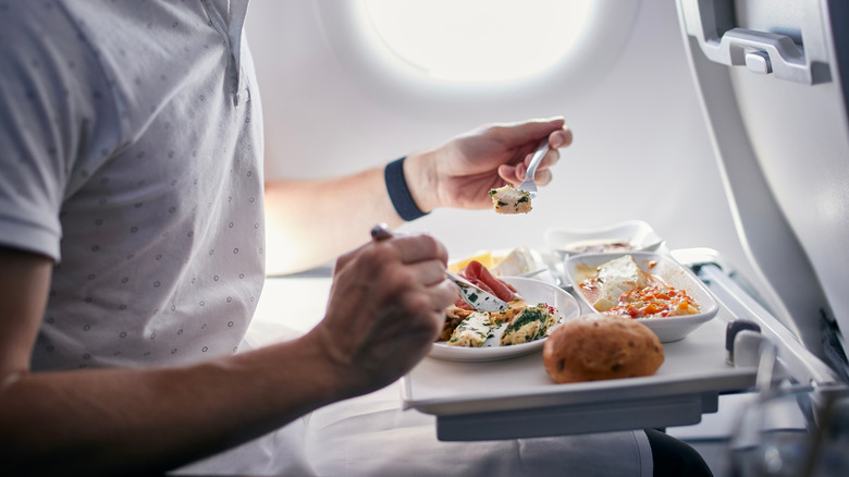 airplane food