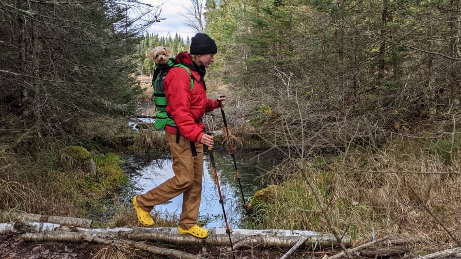 Crocs backpacking shop