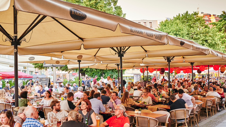 Busy German cafe