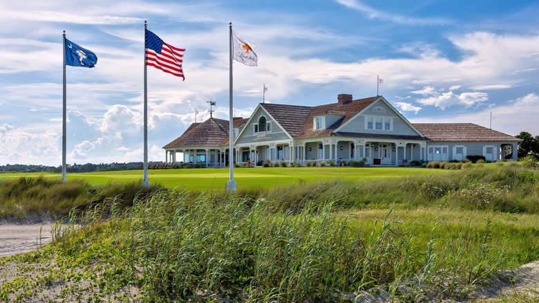 golf clubhouse on Kiawah Island