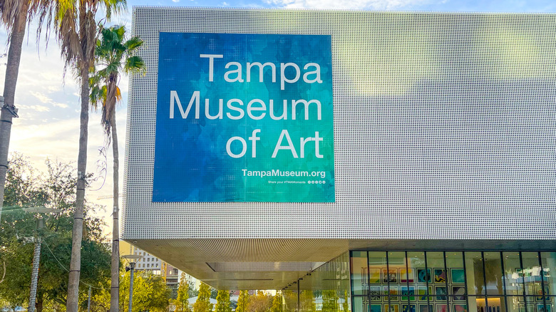 Tampa Museum of Art building sign