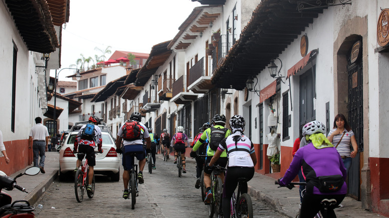 Biking in Valle de Bravo