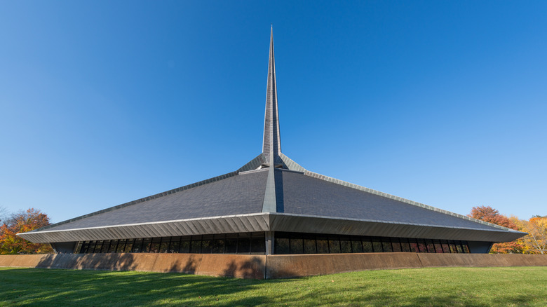 North Christian Church in Columbus, IN