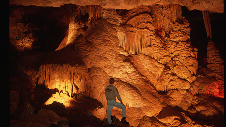 inside Cumberland Caverns Tennessee