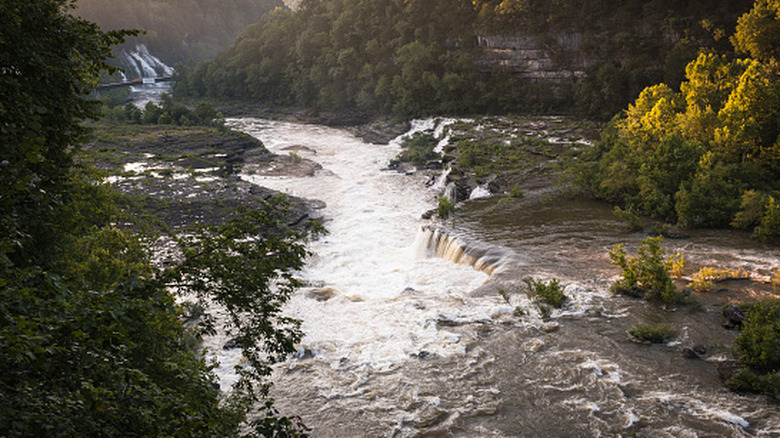 rivers and waterfalls in Rock Island State Park Tennessee