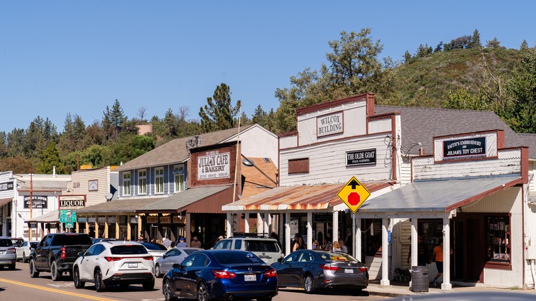 The main street of Julian, CA