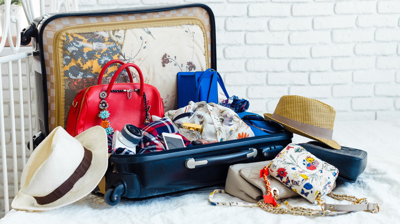 The Best Way to Pack a Suitcase