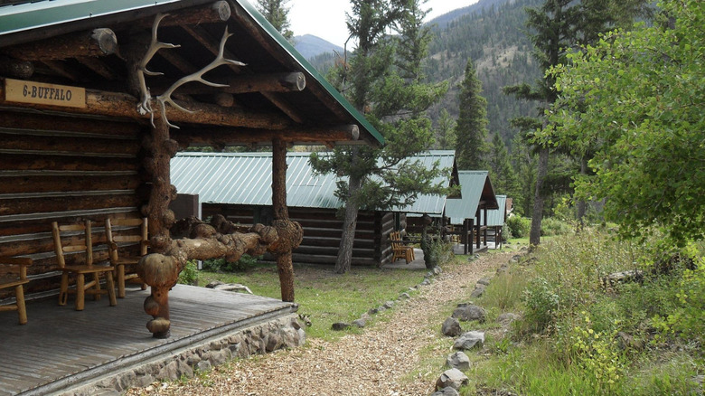 The cabins at Cross Sabres Ranch