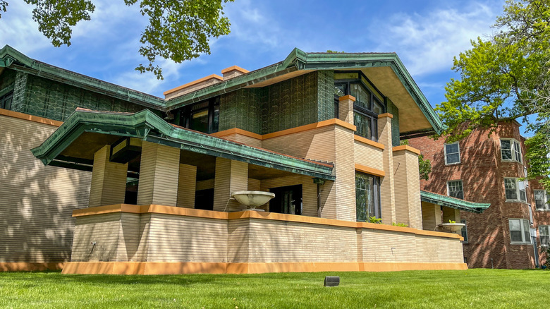 Dana-Thomas House exterior