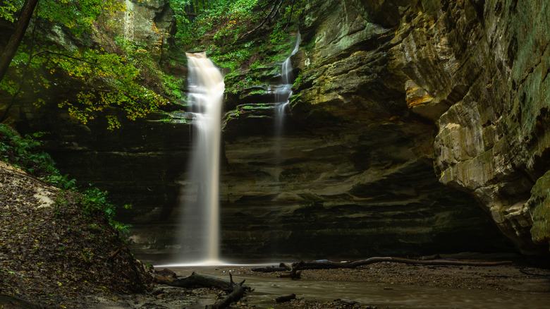 Waterfall at Starved Rock State Park