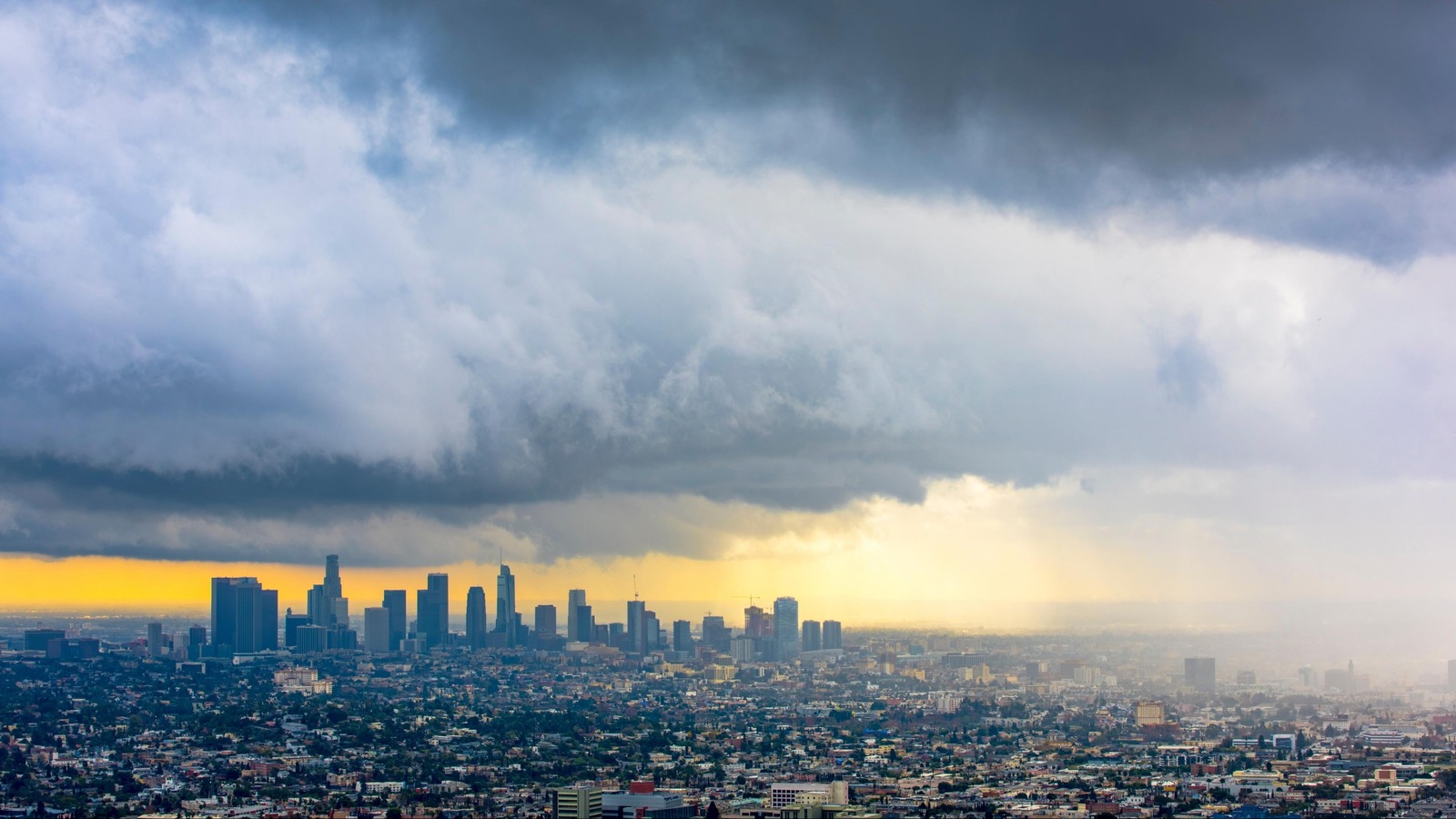 The Best Things To Do In Los Angeles When It's Raining, According To