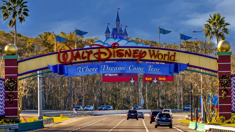 Walt Disney World entrance arch