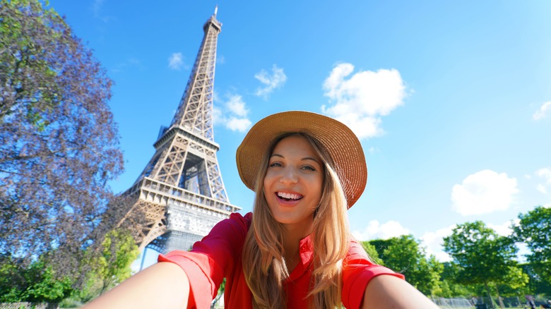 selfie in Paris