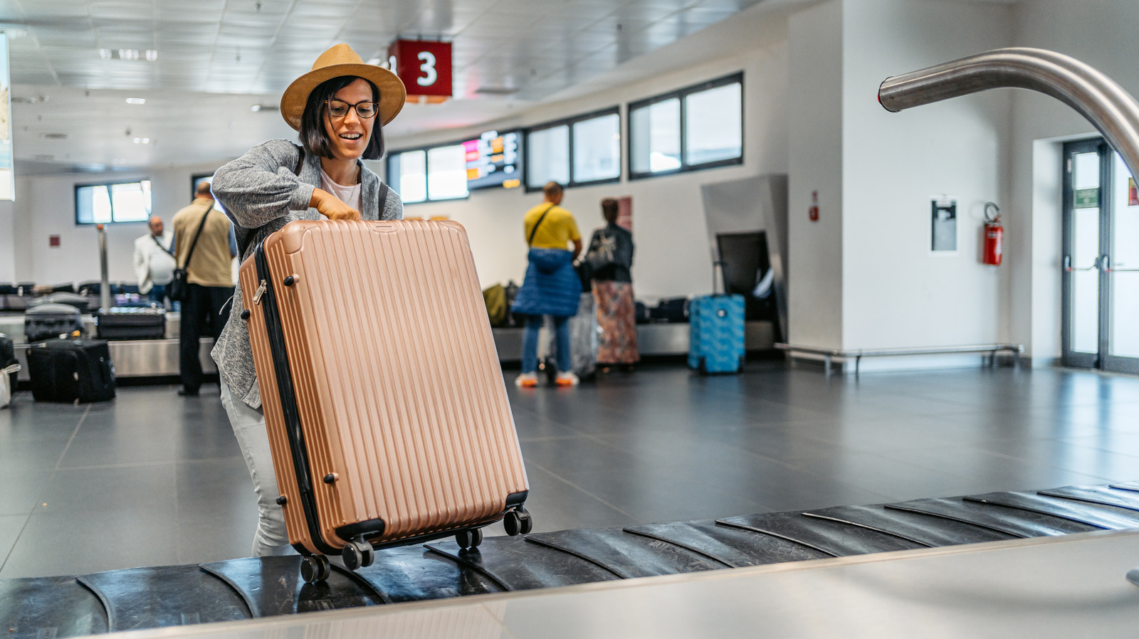 The Easy Hack For Keeping Your Checked Luggage Safe May Be Too Good To Be True – Explore