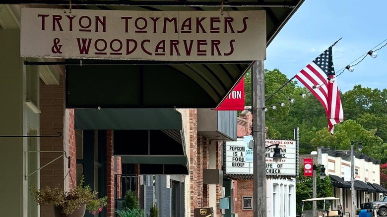 Tryon Toymakers & Woodcarvers shop sign