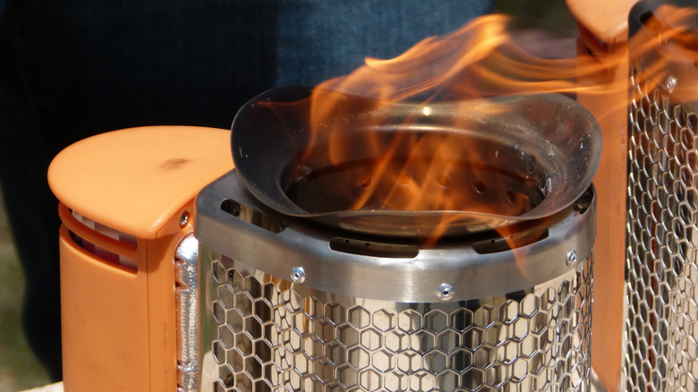 Biolite campstove burning freely