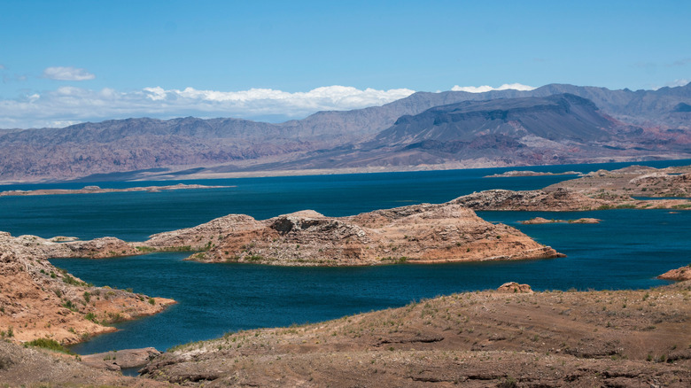 A view of Lake Mead with desert mountains in the background