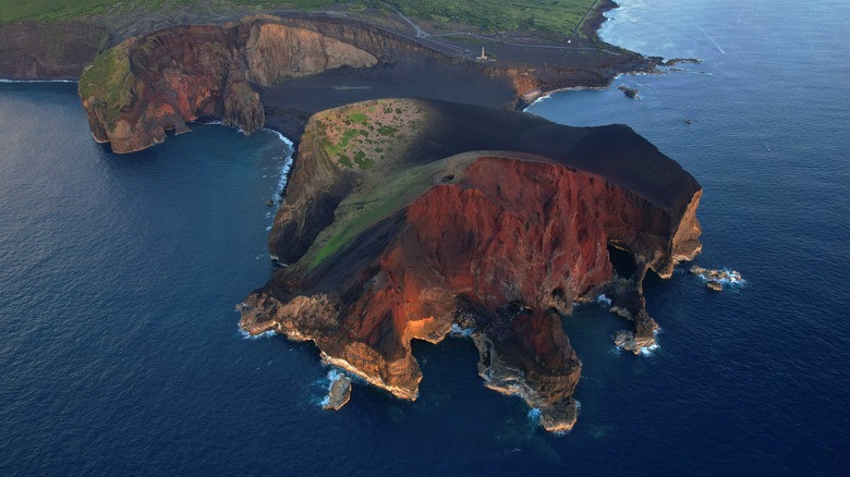 new volcanic peninsula on Faial