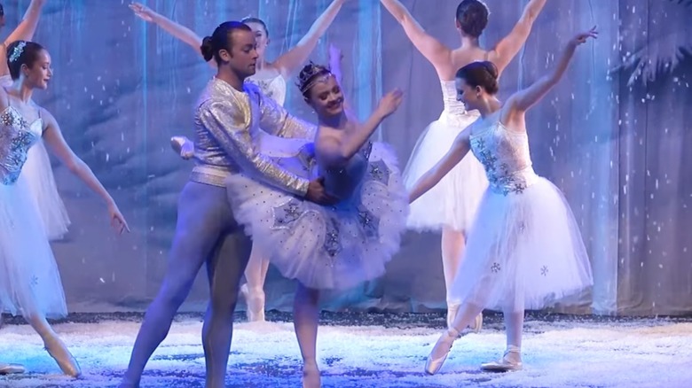 a performance of the Nutcracker at Roswell Dance Theater