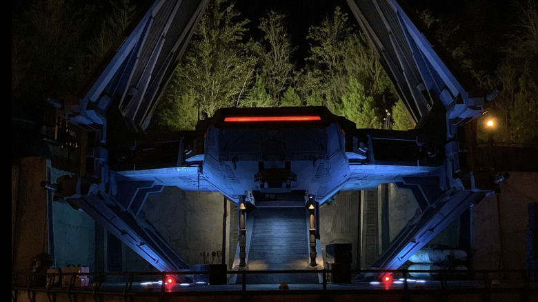 The space ship at the Millennium Falcon: Smuggler's Run at Disney World