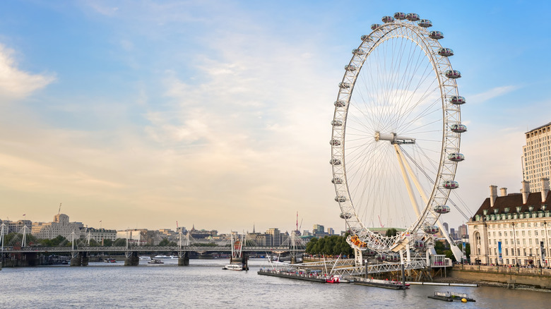 the London Eye