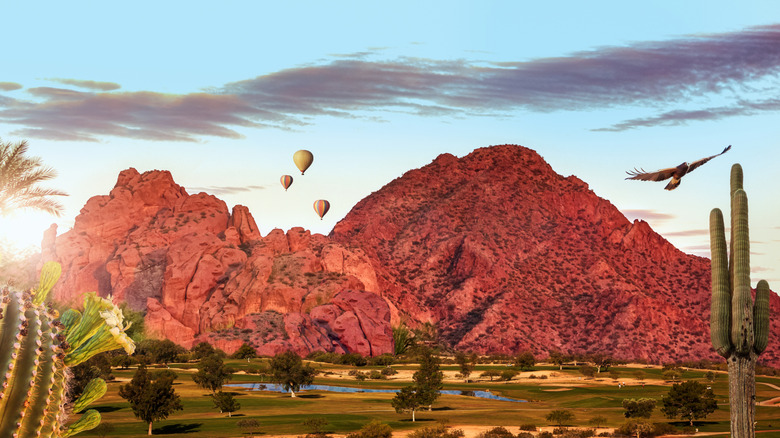 camelback mountain in phoenix, arizona