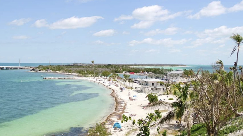 panned view of Calusa Beach in Big Pine Key