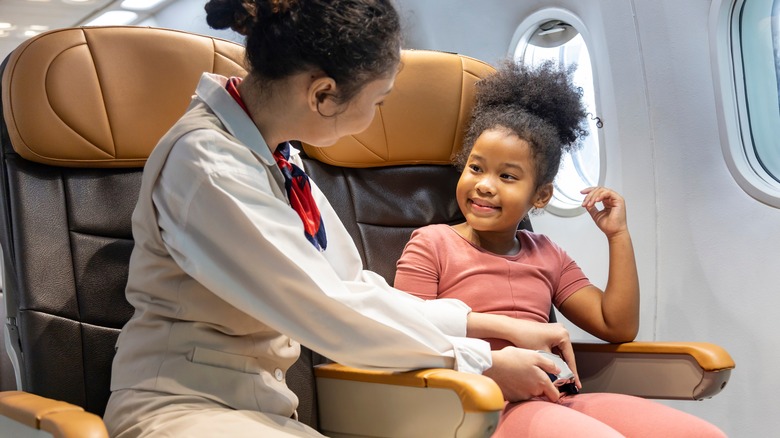 Buckling in seatbelt on plane