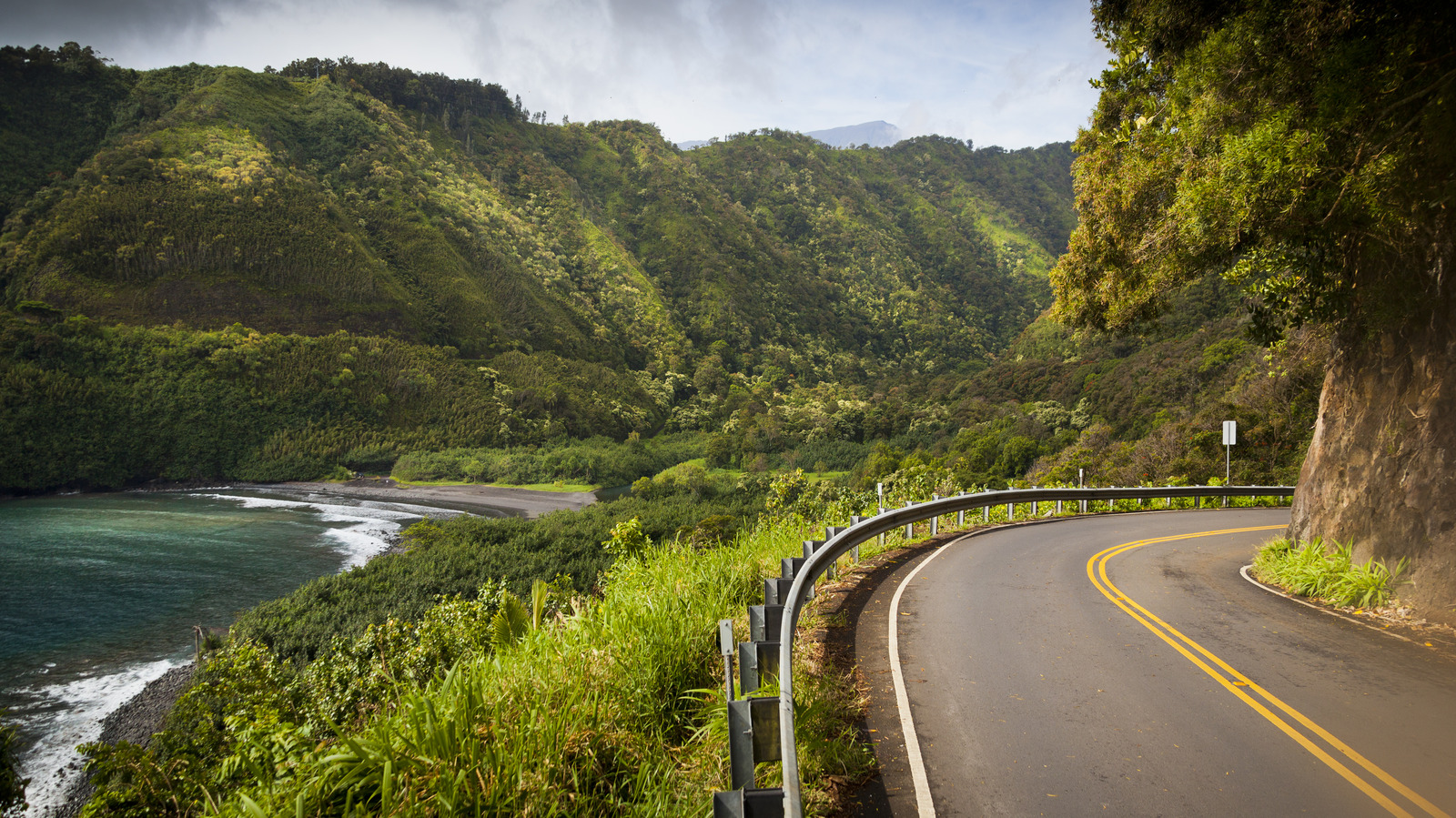 Road To Hana: The Safest Time For Maui's Most Scenic Drive