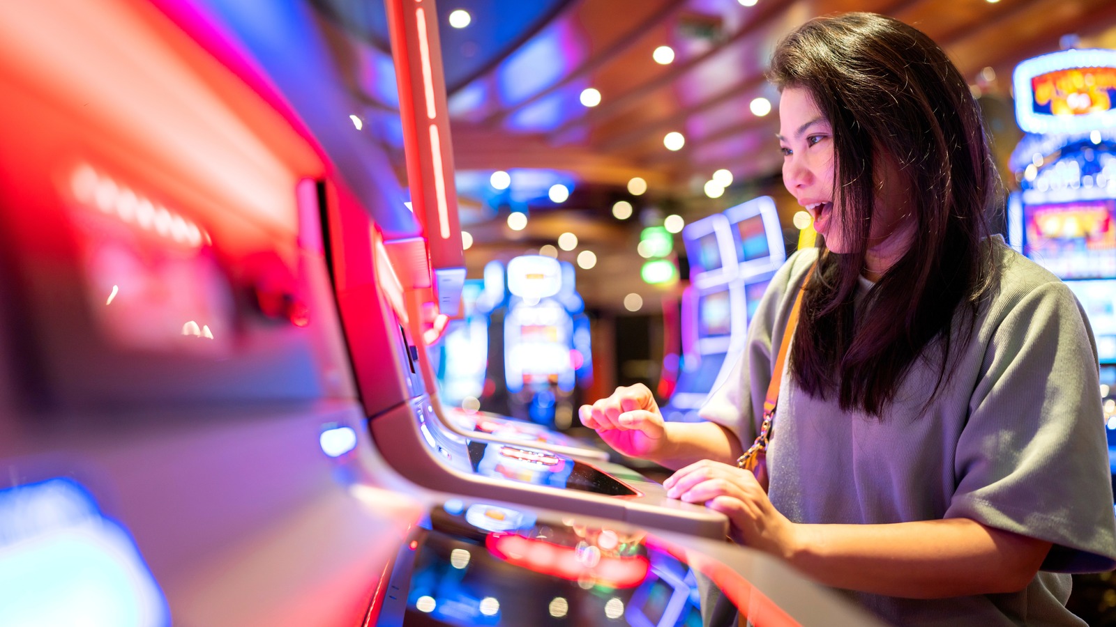 The Safest Type Of Hotel To Book If You're Traveling Solo