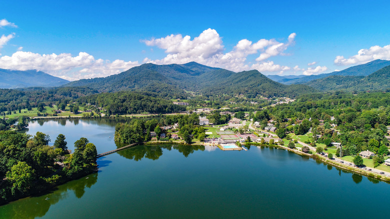 Waterfront view of Waynesville, North Carolina
