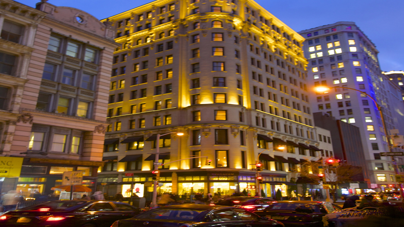 The Stylish New York City Hotel Blending Luxury Accommodations With A ... - Exclusive Accommodations New York City