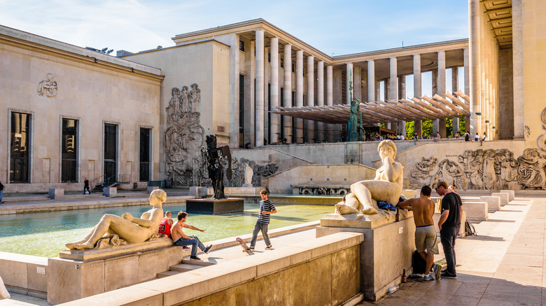 The Palais de Tokyo esplanade