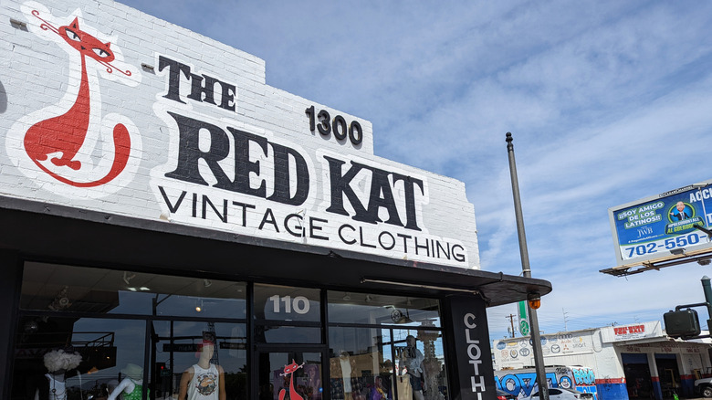 The Red Cat Vintage storefront