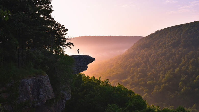 Hawksbill Crag on the Ozark Trail
