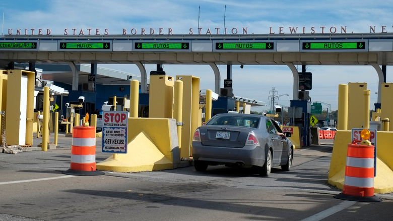 United States Border Crossing, Lewiston, NY
