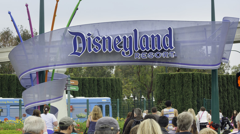 The Disneyland Resort sign